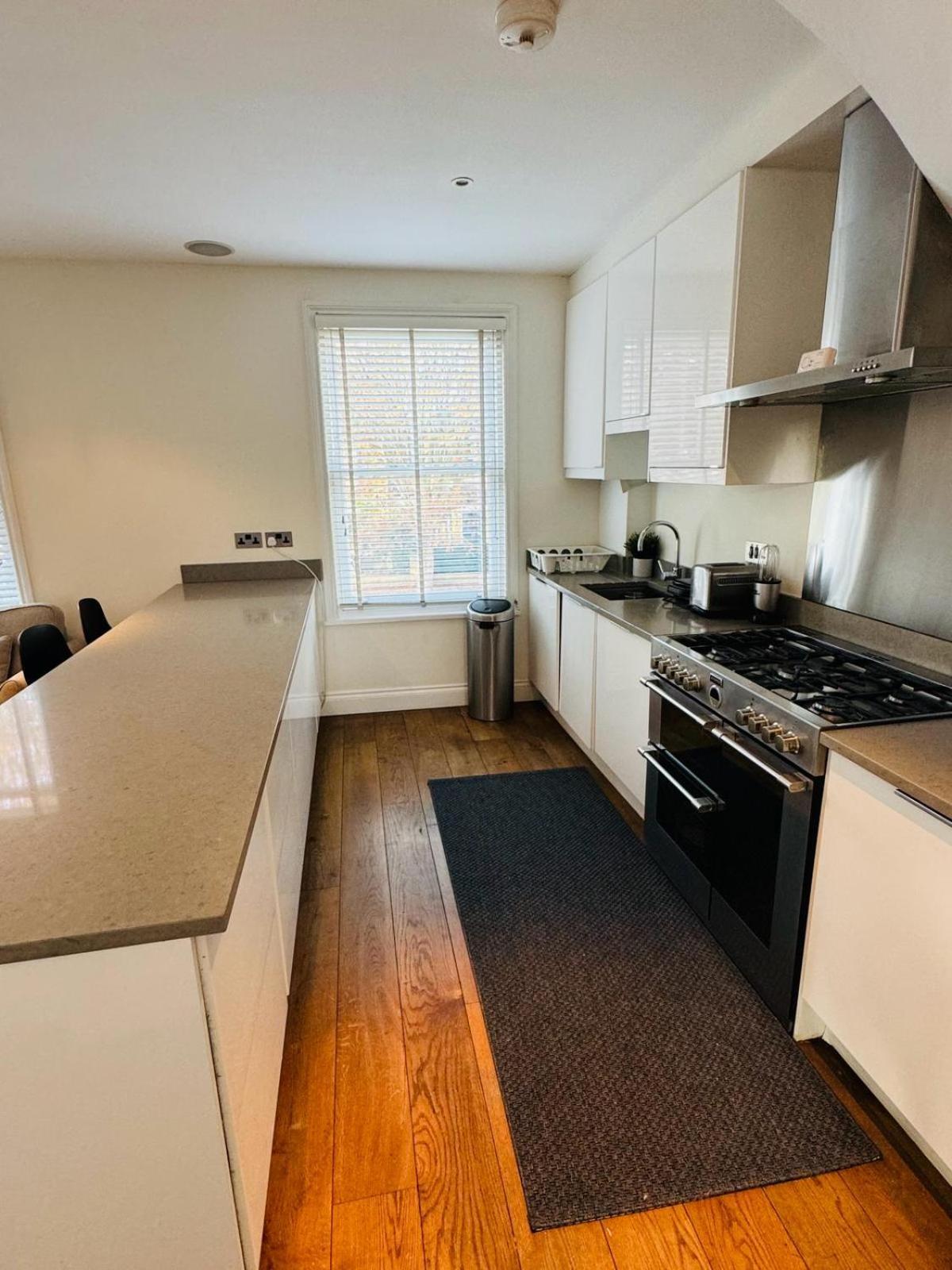 Stunning Flat In Chiswick Daire Londra Dış mekan fotoğraf