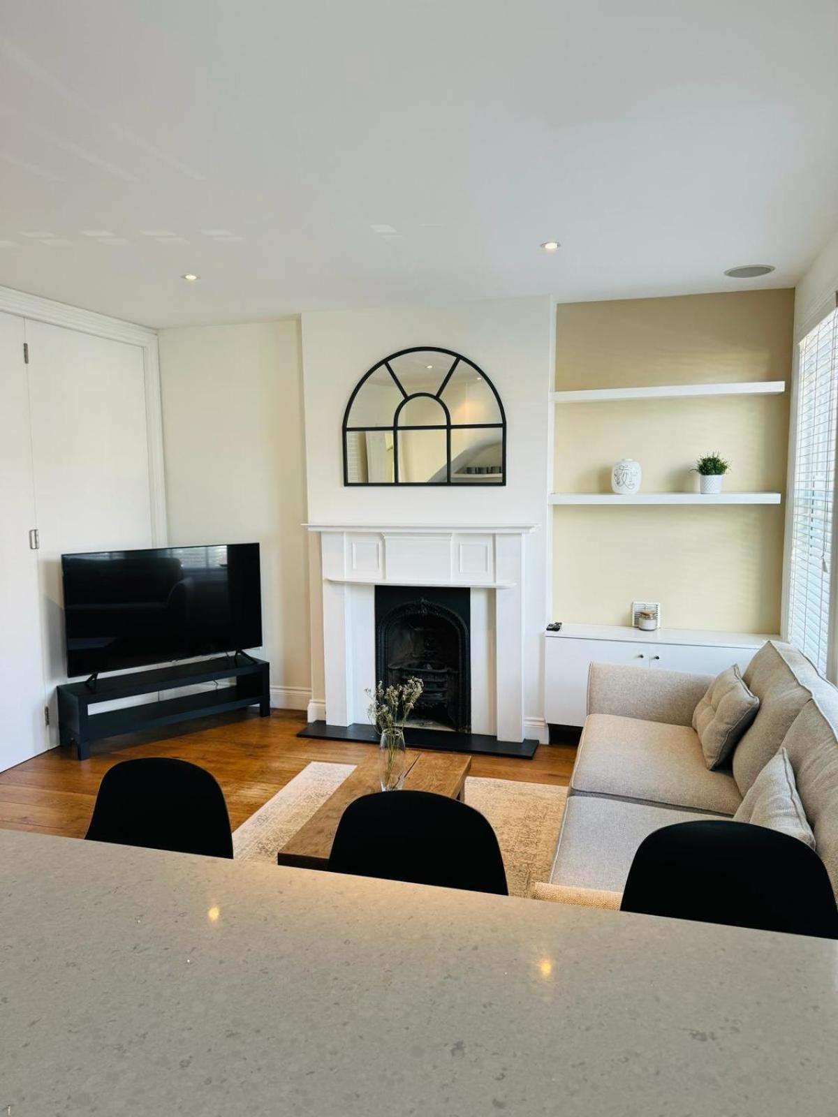 Stunning Flat In Chiswick Daire Londra Dış mekan fotoğraf