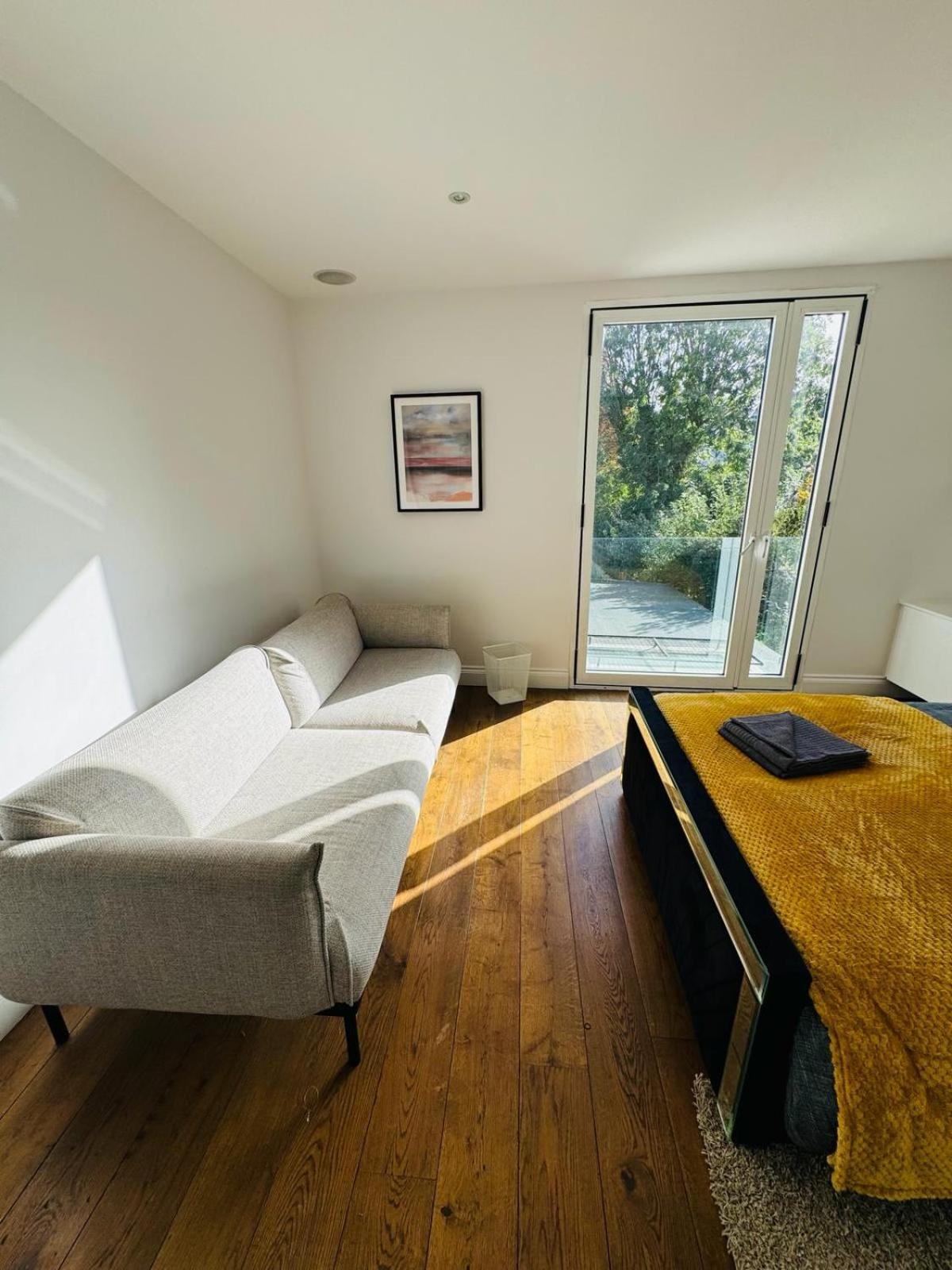 Stunning Flat In Chiswick Daire Londra Dış mekan fotoğraf