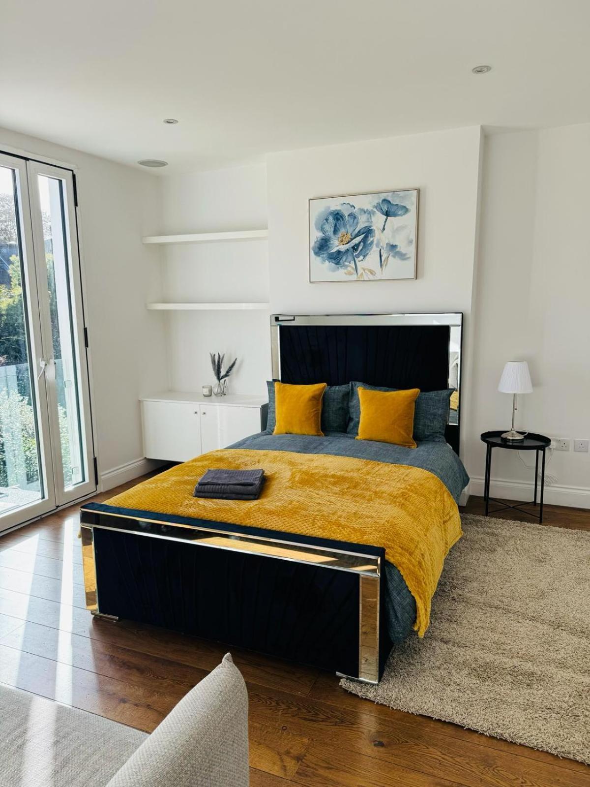 Stunning Flat In Chiswick Daire Londra Dış mekan fotoğraf